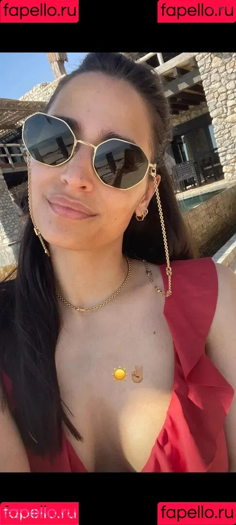 Amira Pocher Onlyfans Photo Gallery 