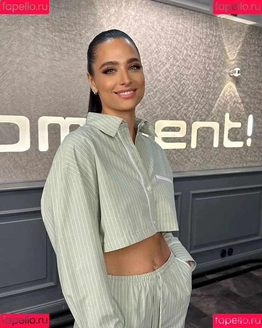 Amira Pocher Onlyfans Photo Gallery 