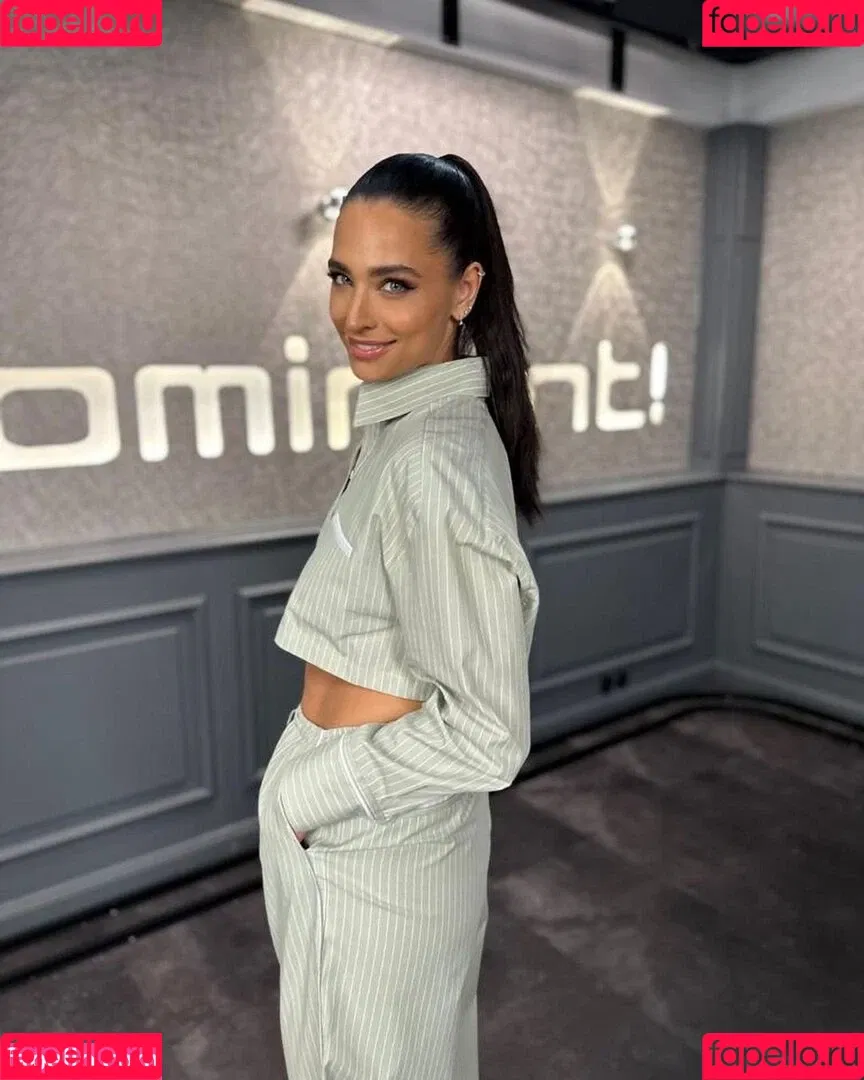 Amira Pocher Onlyfans Photo Gallery 