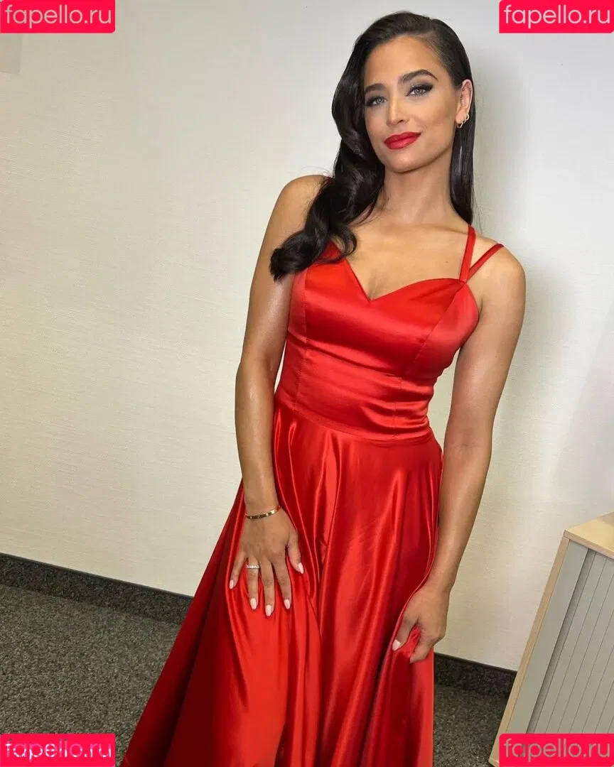 Amira Pocher Onlyfans Photo Gallery 