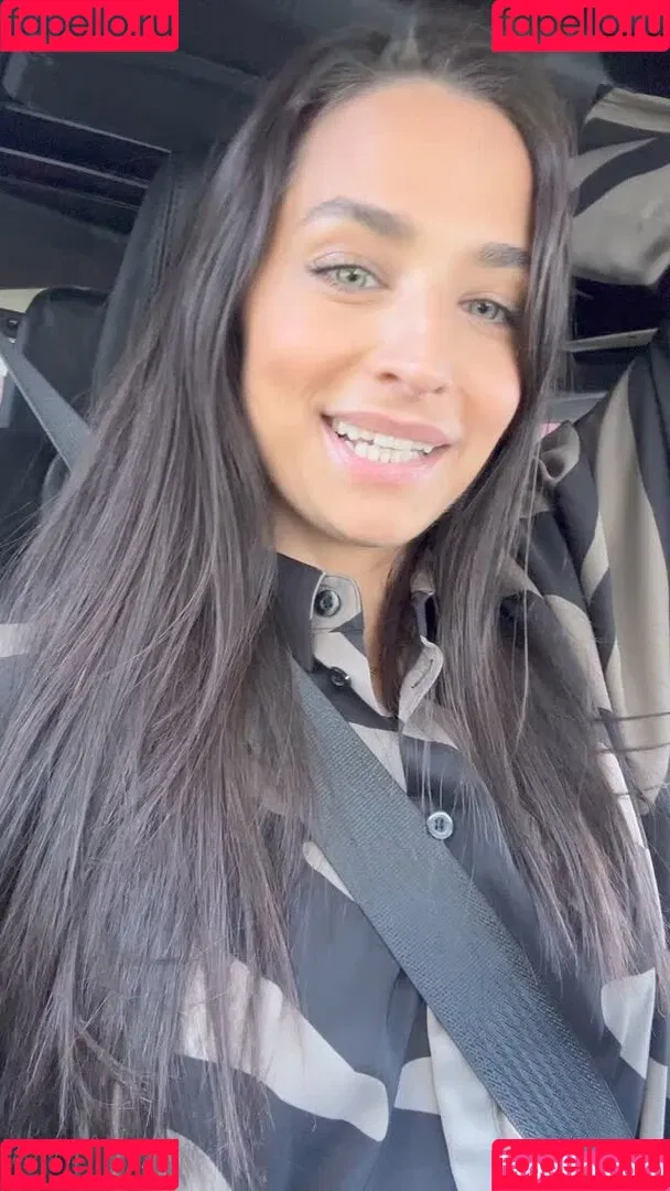 Amira Pocher Onlyfans Photo Gallery 