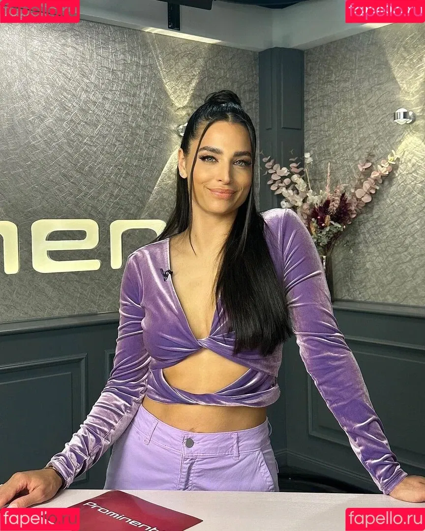 Amira Pocher Onlyfans Photo Gallery 