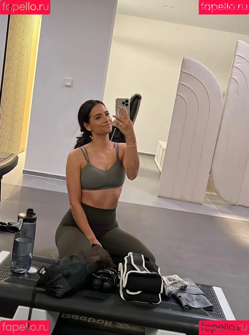 Amira Pocher Onlyfans Photo Gallery 