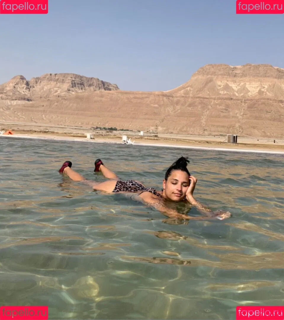 Amira Pocher Onlyfans Photo Gallery 