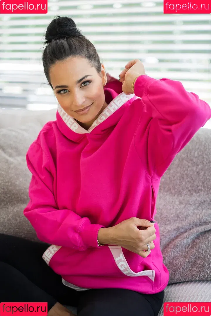 Amira Pocher Onlyfans Photo Gallery 