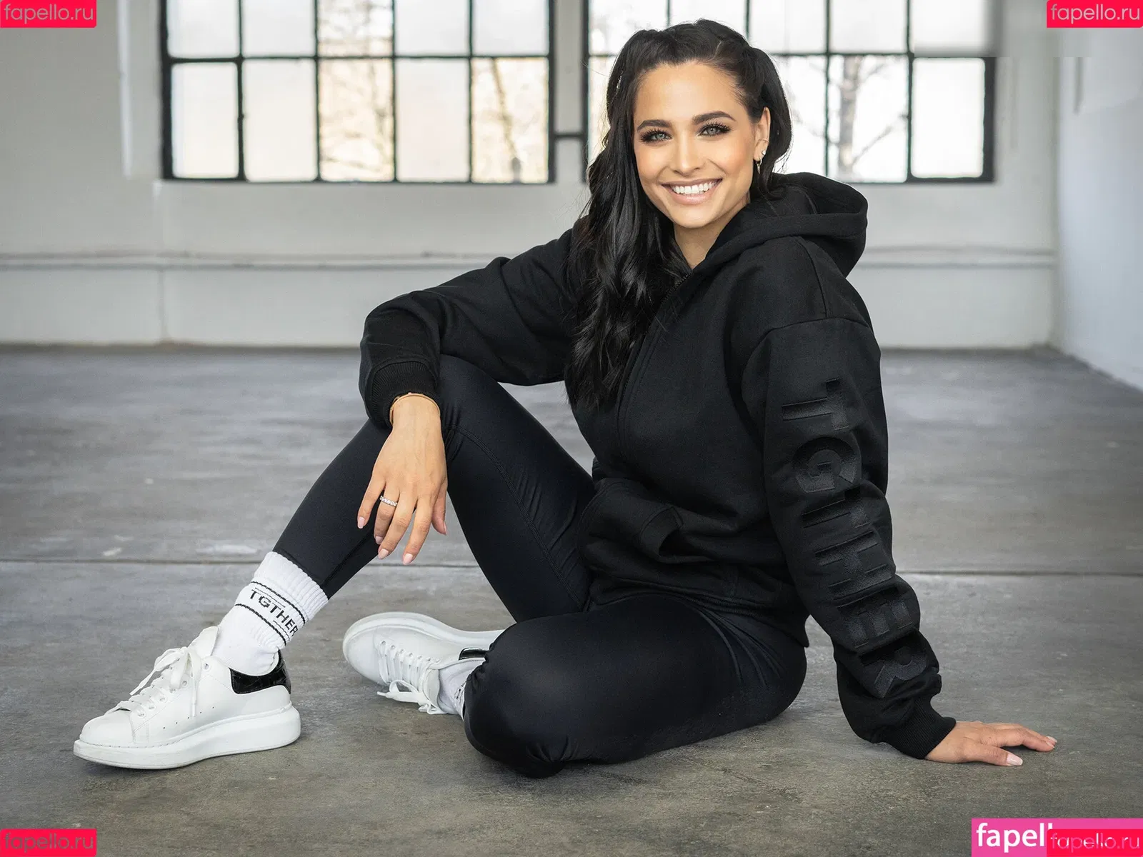 Amira Pocher Onlyfans Photo Gallery 