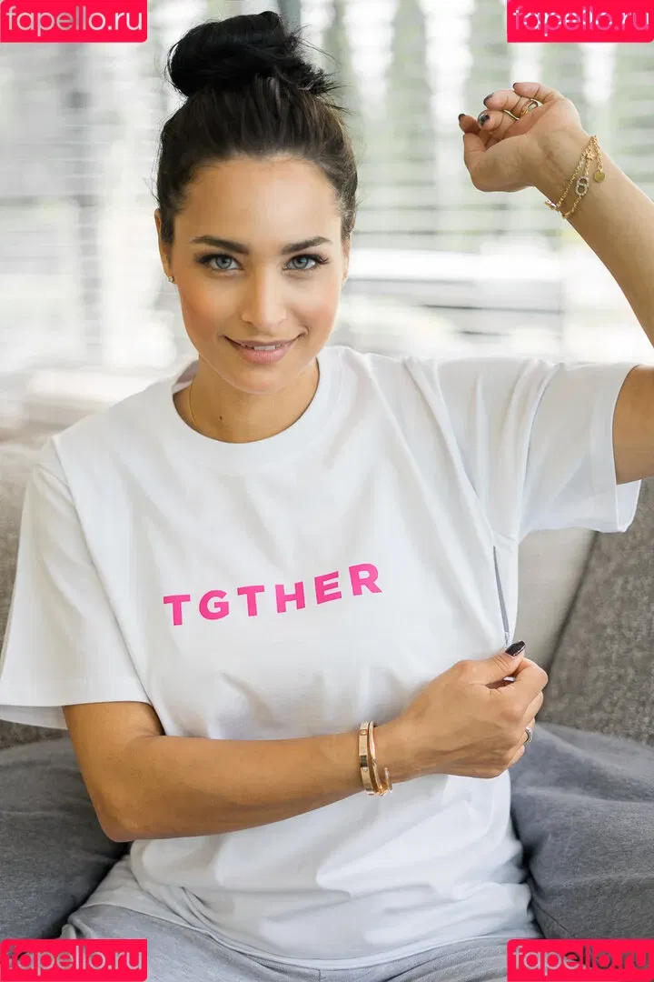 Amira Pocher Onlyfans Photo Gallery 