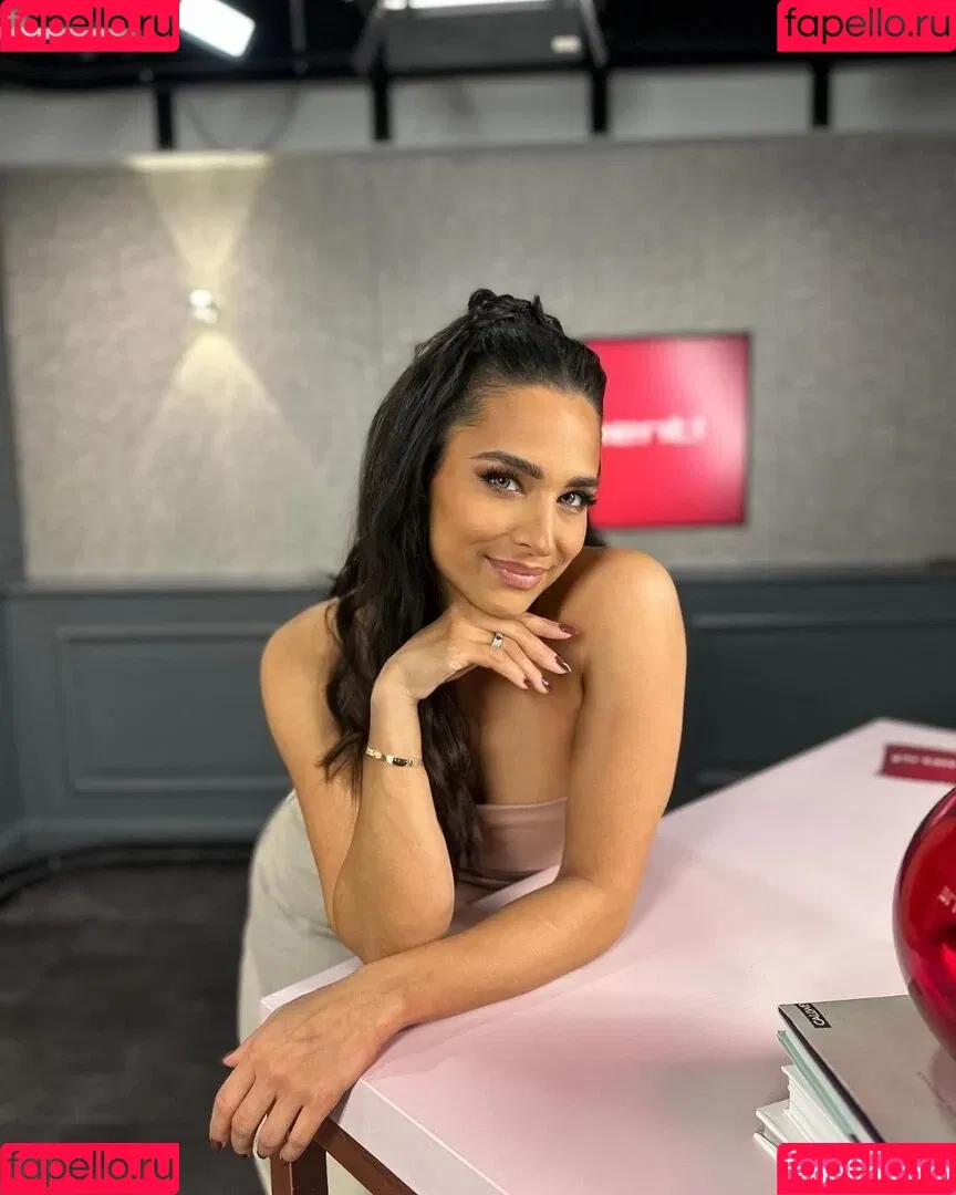 Amira Pocher Onlyfans Photo Gallery 