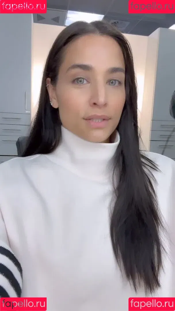 Amira Pocher Onlyfans Photo Gallery 