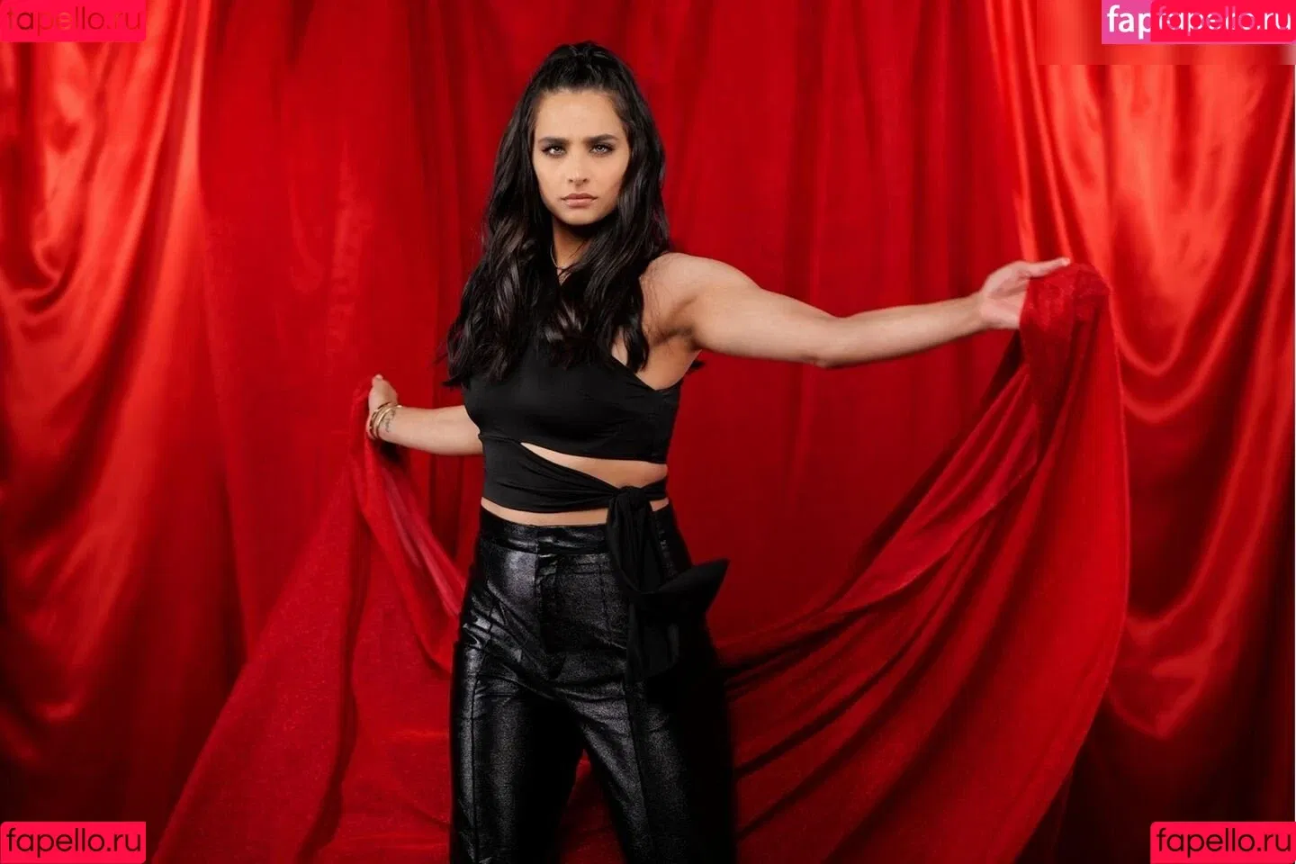 Amira Pocher Onlyfans Photo Gallery 