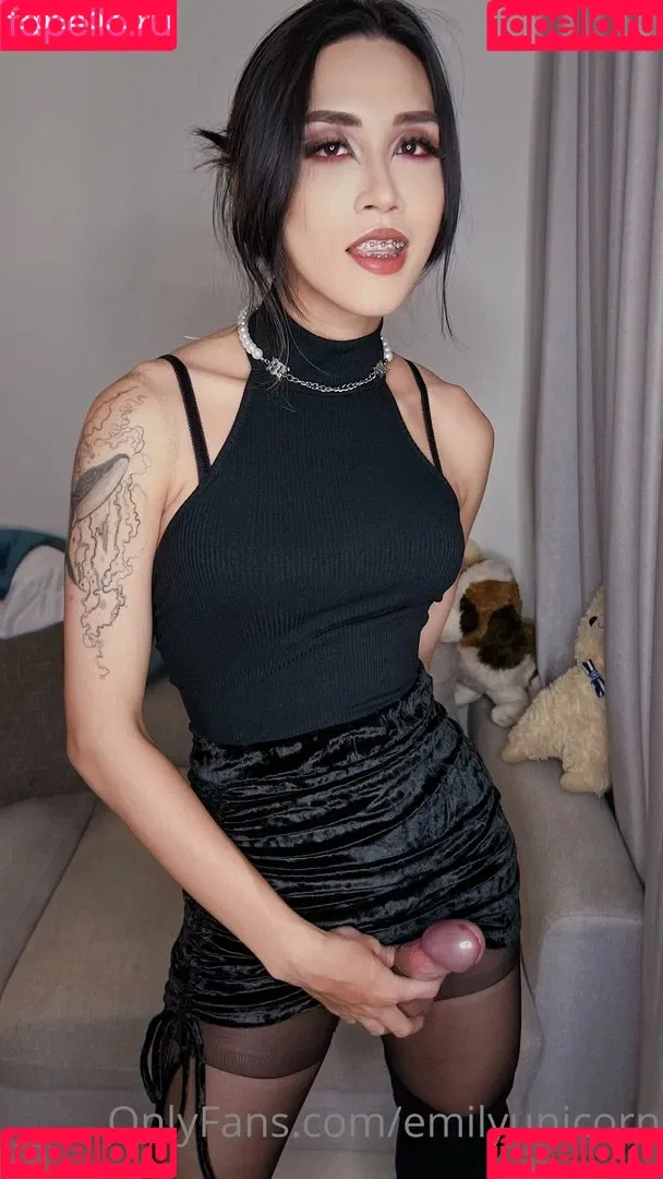 Emily Yunicorn Onlyfans Photo Gallery 