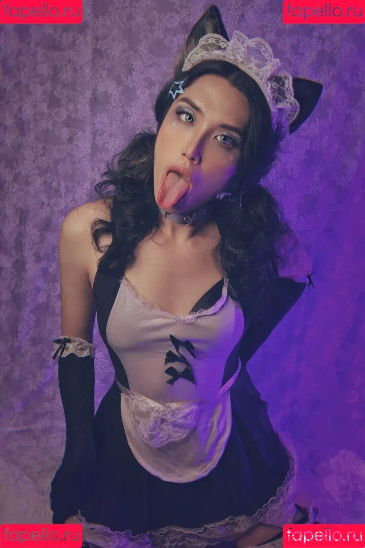 Emily Yunicorn Onlyfans Photo Gallery 