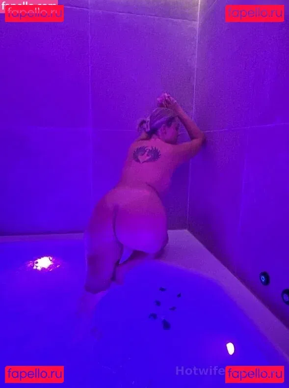 Hotwife_Kle Onlyfans Photo Gallery 