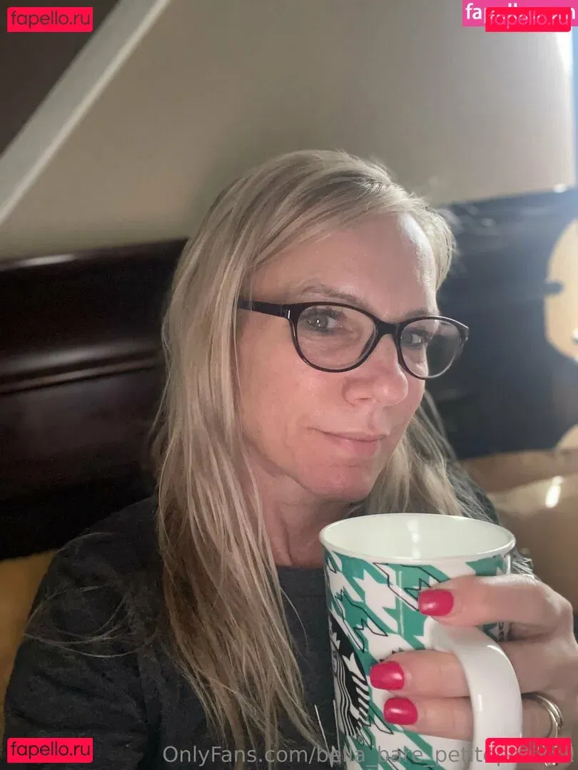 bella_bare_petiteprofxxx Onlyfans Photo Gallery 