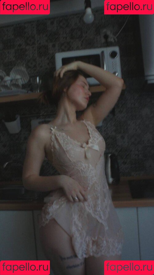 malymvaa Onlyfans Photo Gallery 