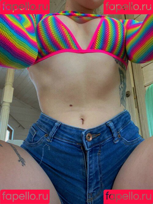 malymvaa Onlyfans Photo Gallery 