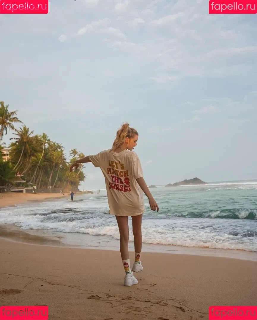 Lea Peach Onlyfans Photo Gallery 