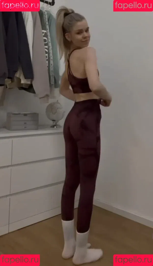 Lea Peach Onlyfans Photo Gallery 