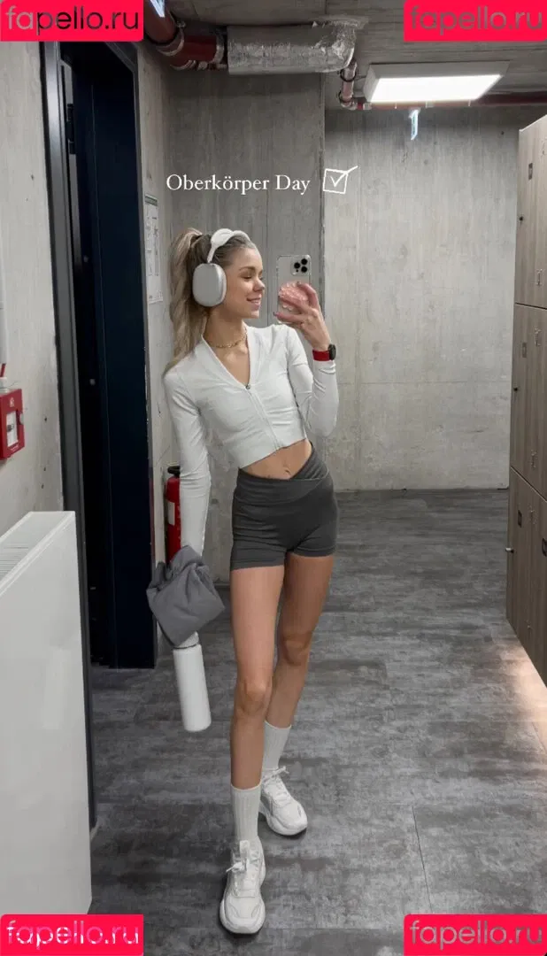 Lea Peach Onlyfans Photo Gallery 