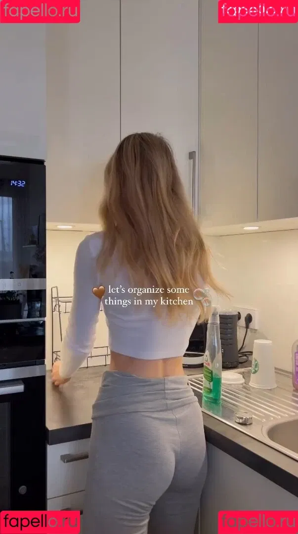 Lea Peach Onlyfans Photo Gallery 