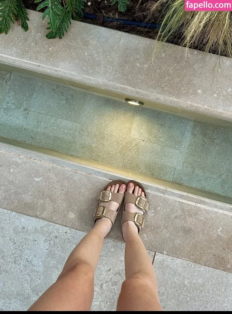 Lea Peach Onlyfans Photo Gallery 