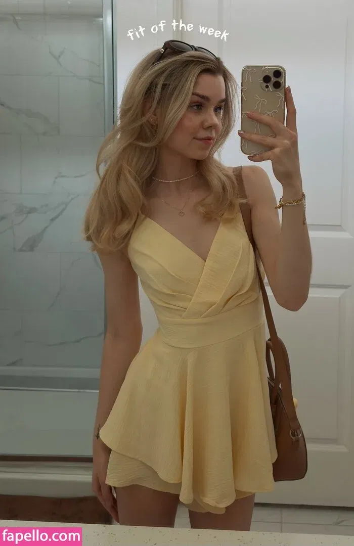 Lea Peach Onlyfans Photo Gallery 