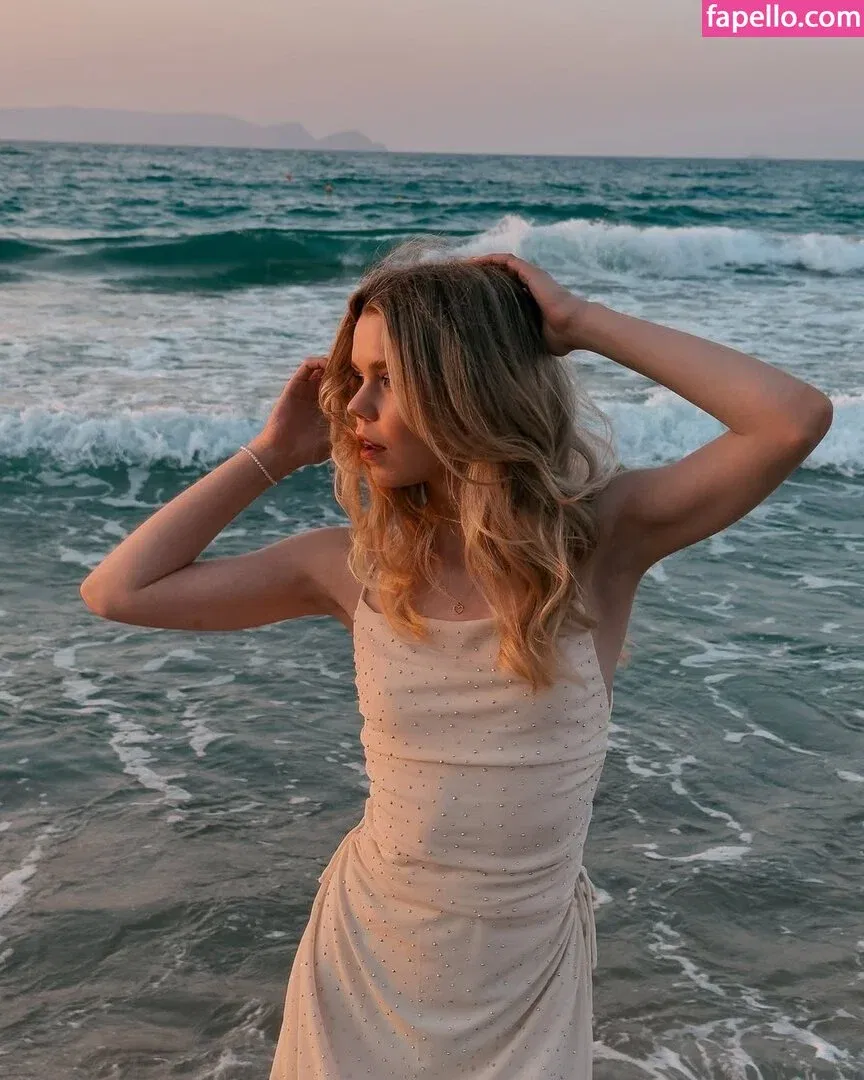 Lea Peach Onlyfans Photo Gallery 