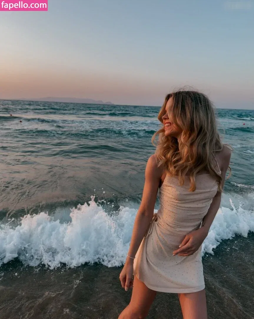 Lea Peach Onlyfans Photo Gallery 