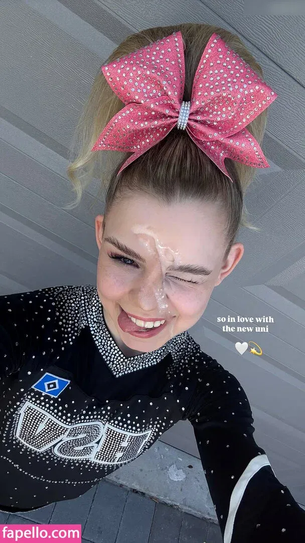 Lea Peach Onlyfans Photo Gallery 