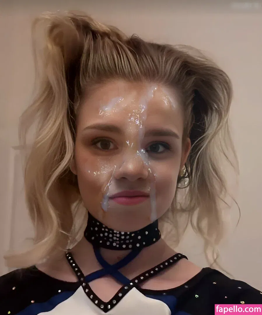 Lea Peach Onlyfans Photo Gallery 