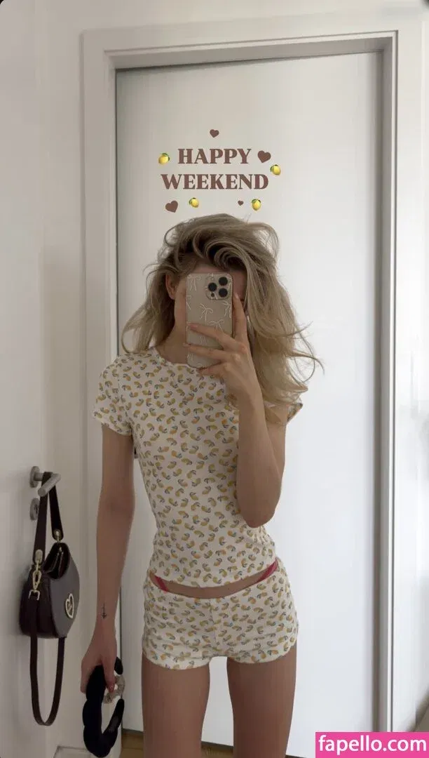 Lea Peach Onlyfans Photo Gallery 