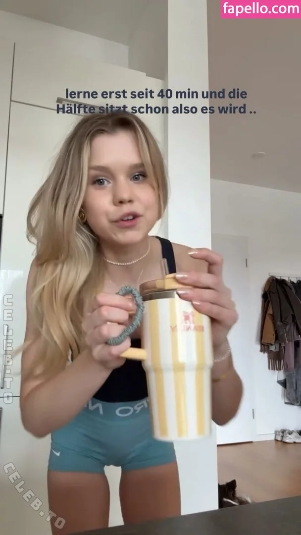 Lea Peach Onlyfans Photo Gallery 