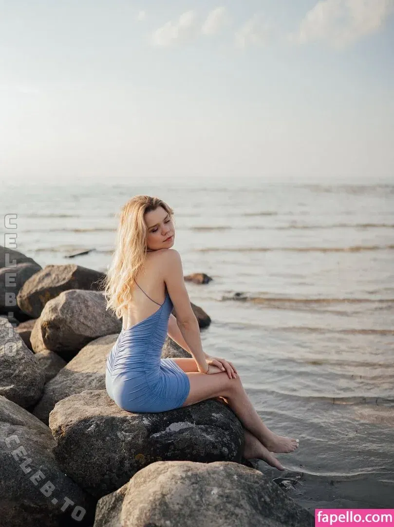 Lea Peach Onlyfans Photo Gallery 