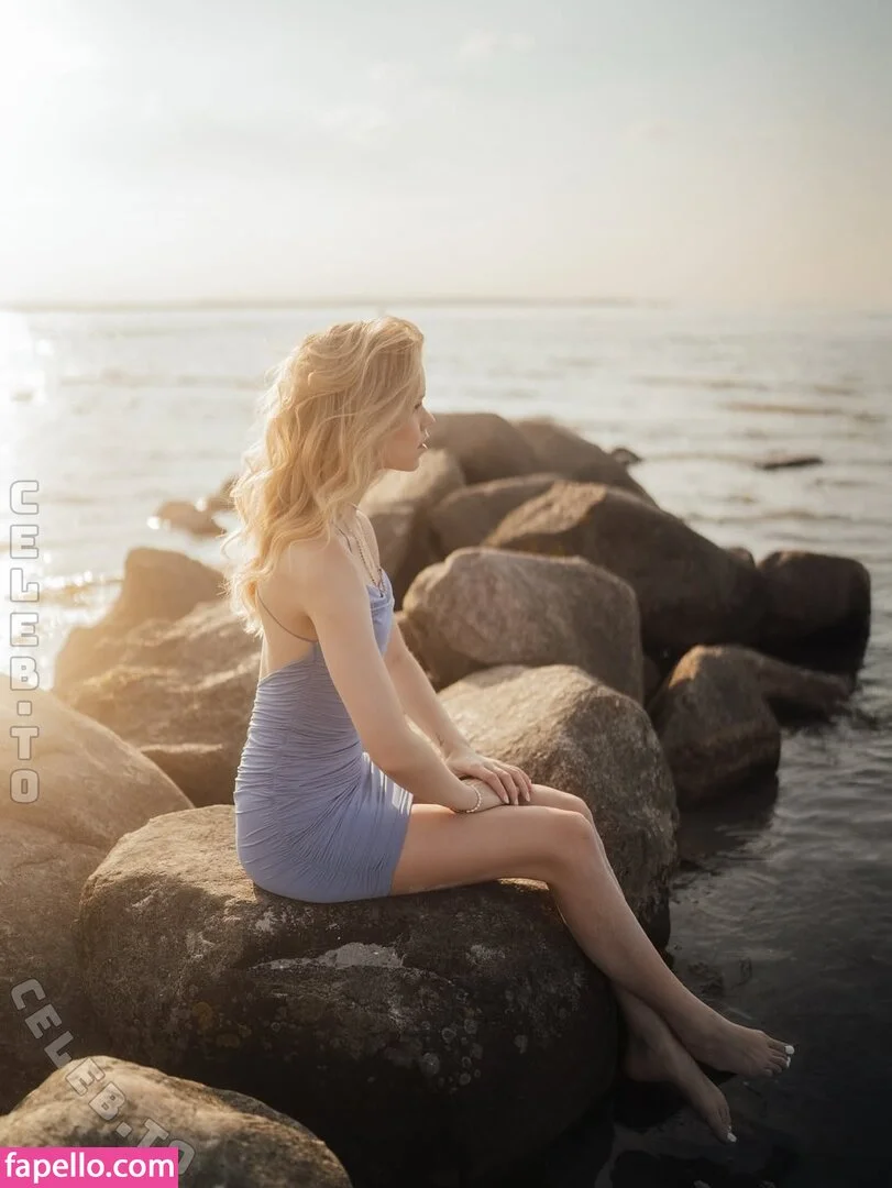 Lea Peach Onlyfans Photo Gallery 