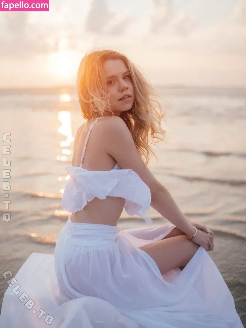 Lea Peach Onlyfans Photo Gallery 