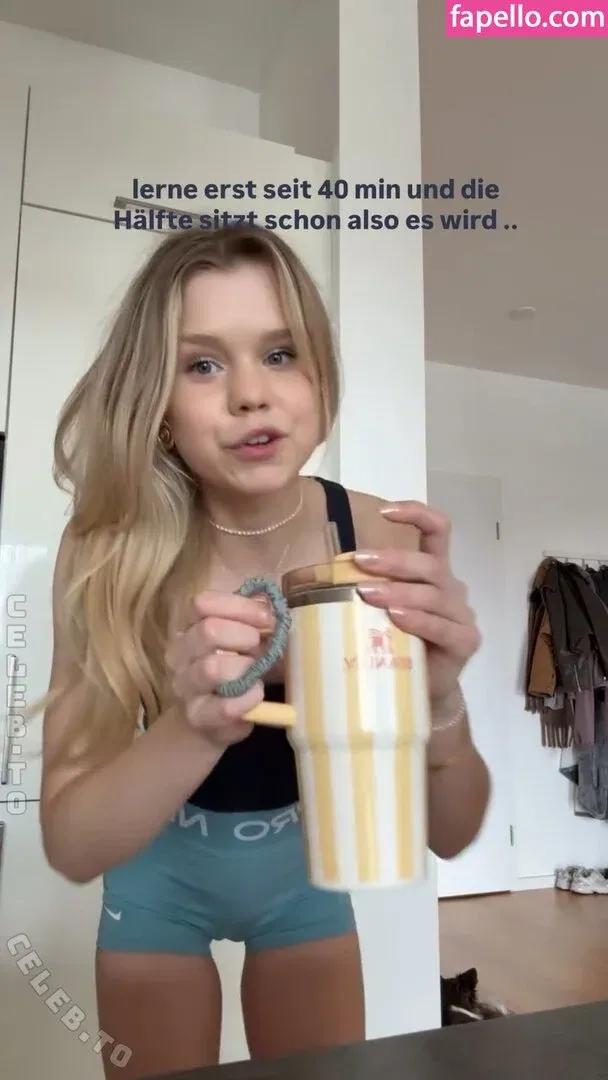 Lea Peach Onlyfans Photo Gallery 