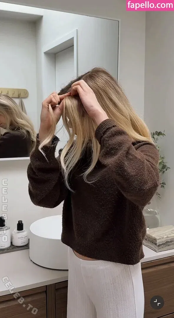 Lea Peach Onlyfans Photo Gallery 