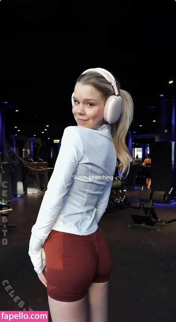 Lea Peach Onlyfans Photo Gallery 