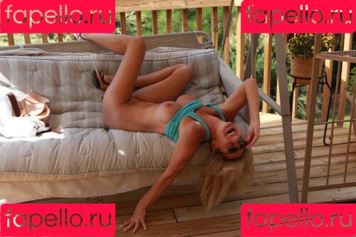 Lea Peach Onlyfans Photo Gallery 