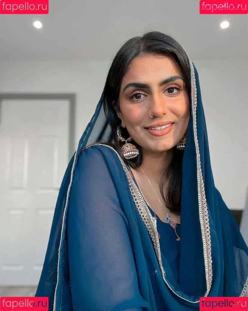 Tindy Kaur Onlyfans Photo Gallery 