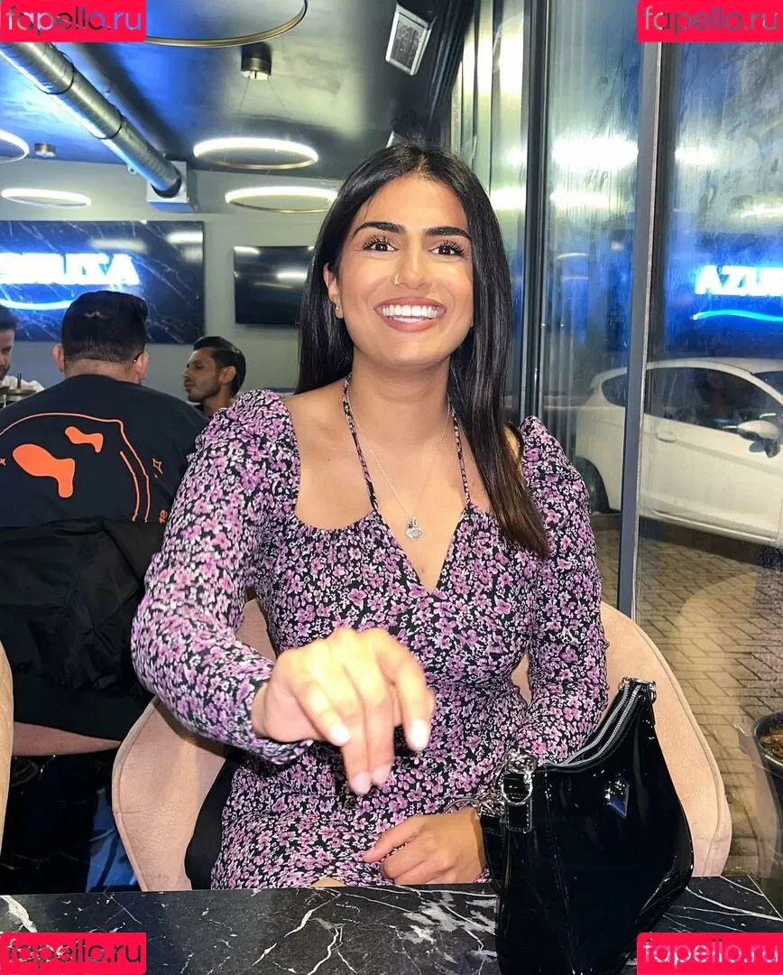 Tindy Kaur Onlyfans Photo Gallery 