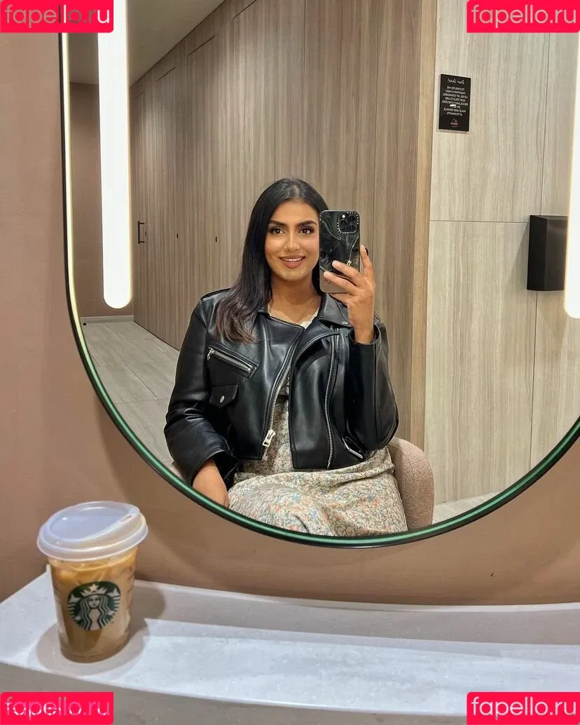 Tindy Kaur Onlyfans Photo Gallery 
