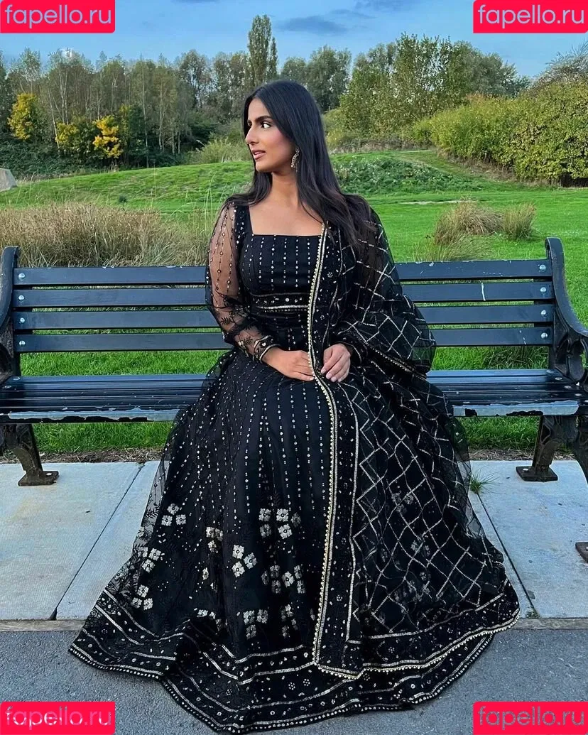 Tindy Kaur Onlyfans Photo Gallery 