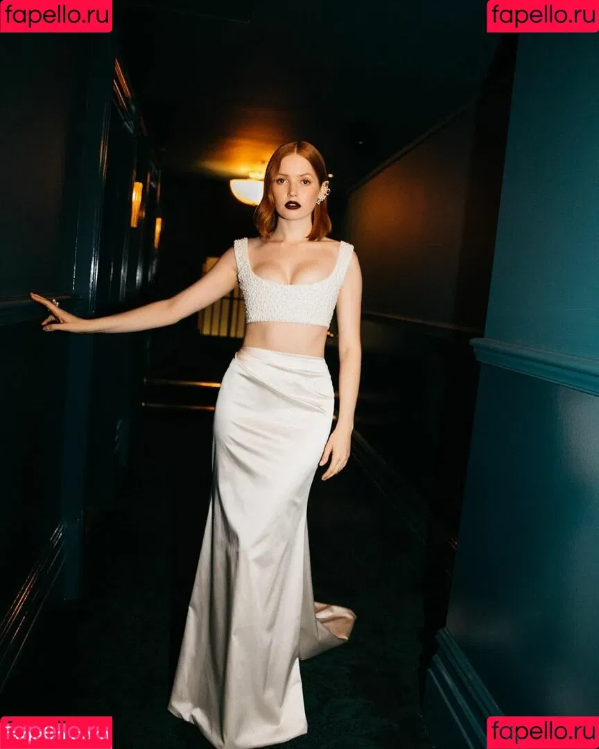 Ellie Bamber Onlyfans Photo Gallery 