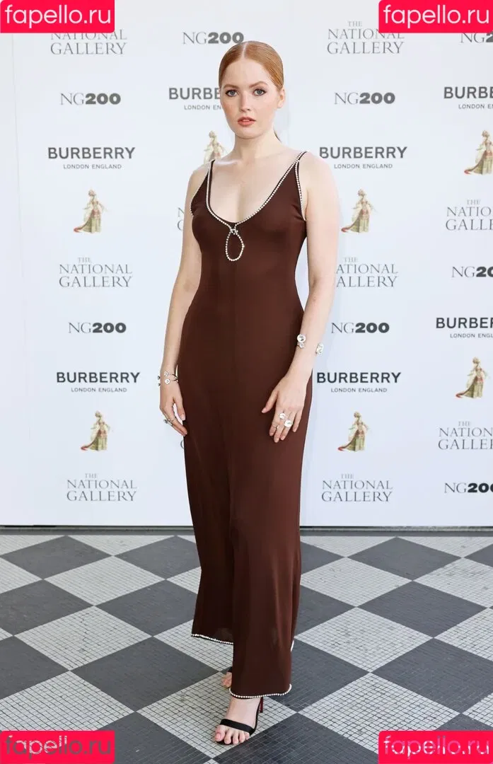 Ellie Bamber Onlyfans Photo Gallery 