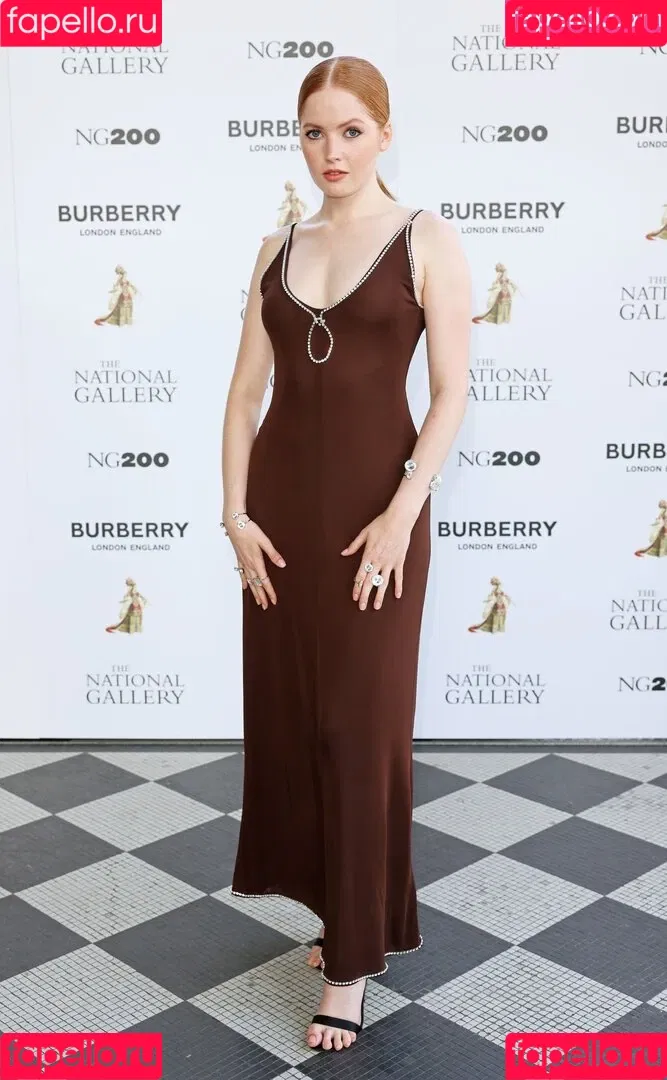 Ellie Bamber Onlyfans Photo Gallery 