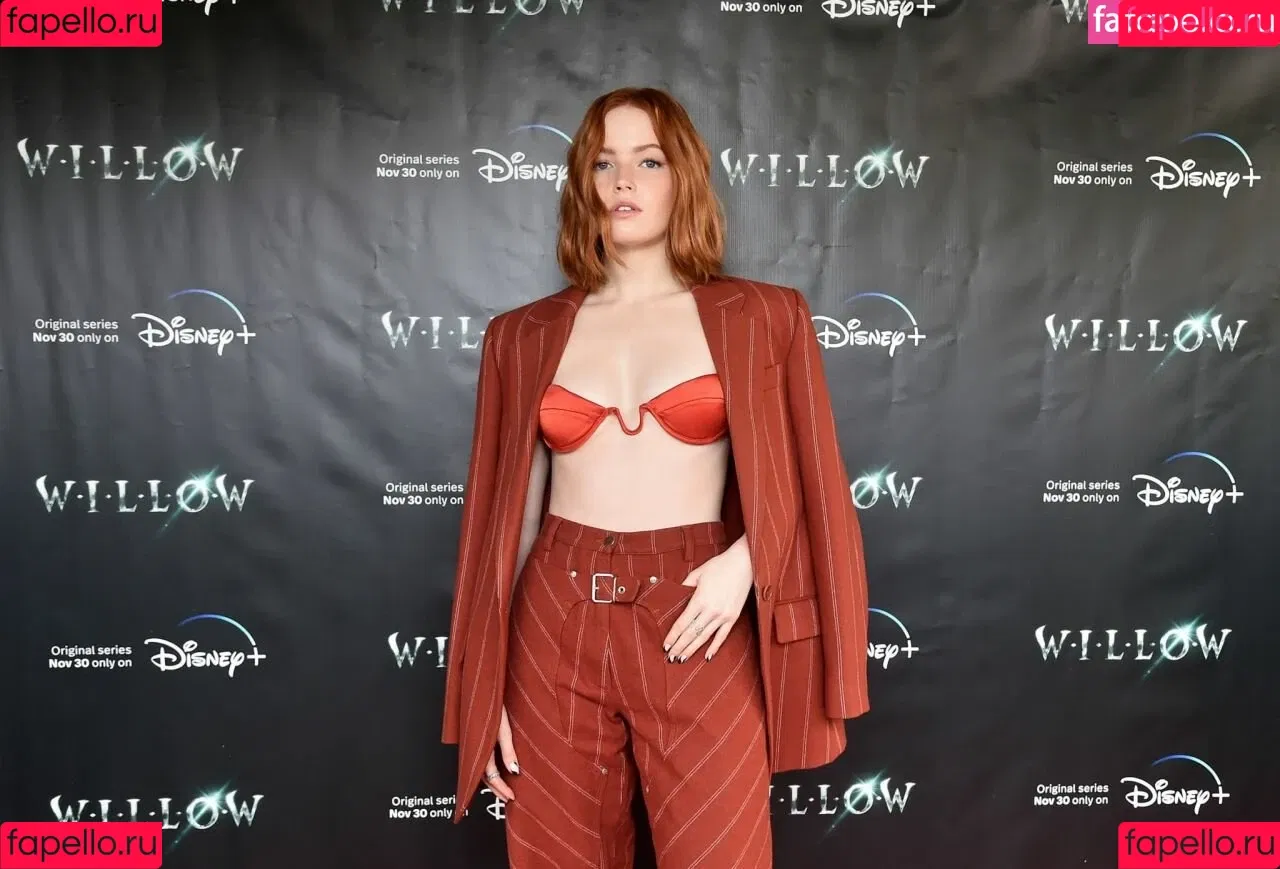 Ellie Bamber Onlyfans Photo Gallery 
