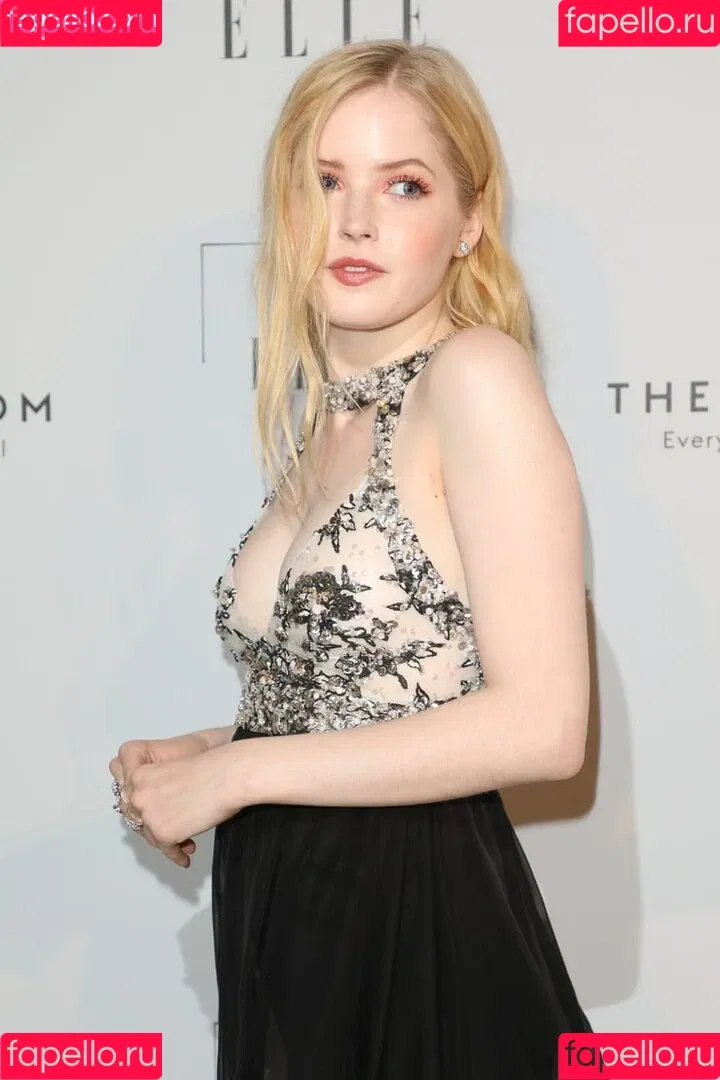 Ellie Bamber Onlyfans Photo Gallery 