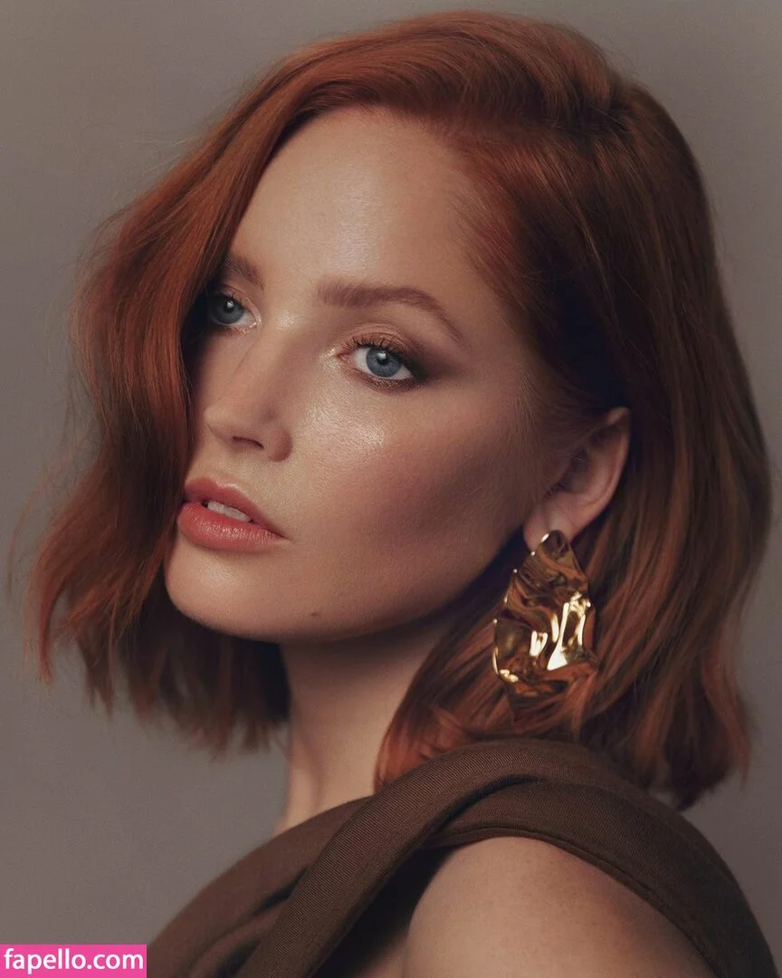 Ellie Bamber Onlyfans Photo Gallery 