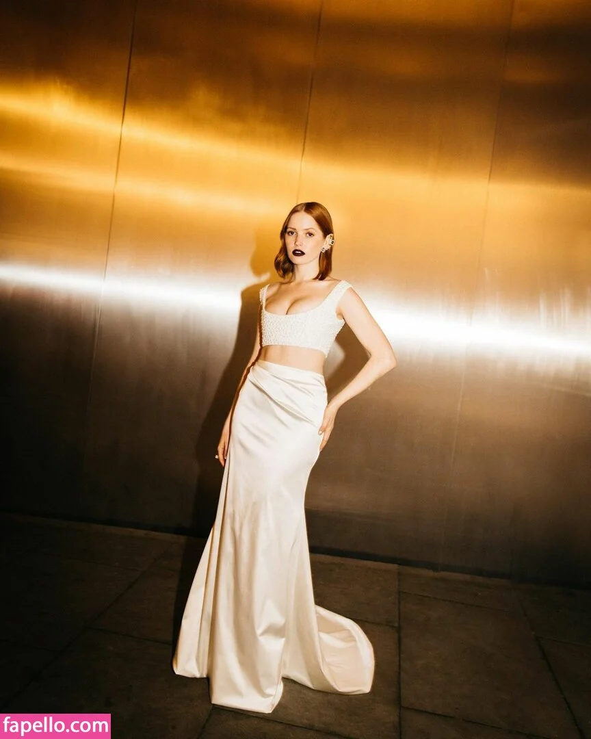 Ellie Bamber Onlyfans Photo Gallery 